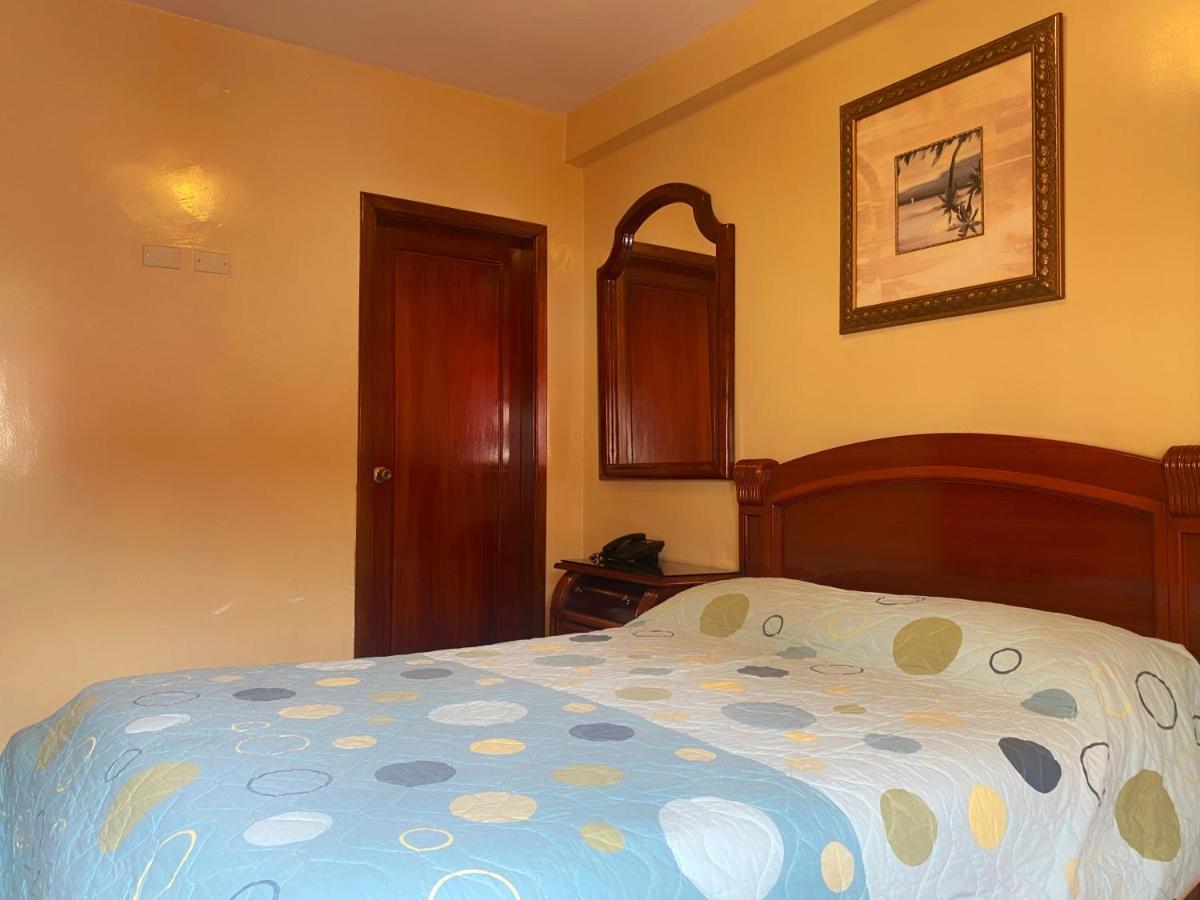 Hostal Montesa Guayaquil Exteriör bild